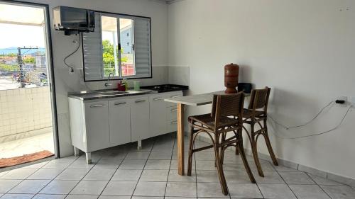 Apartamento compacto e aconchegante no Centro de Caraguá in Caraguatatuba