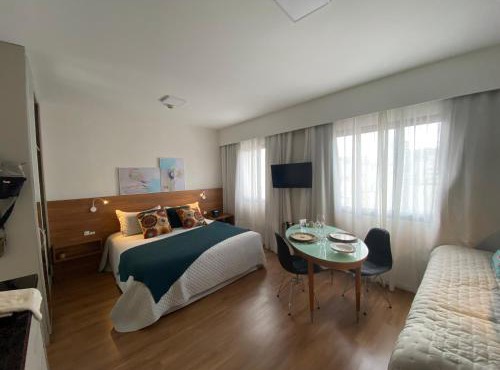 Apartamento em Hotel com Cozinha - Ideal para Famílias in São Paulo