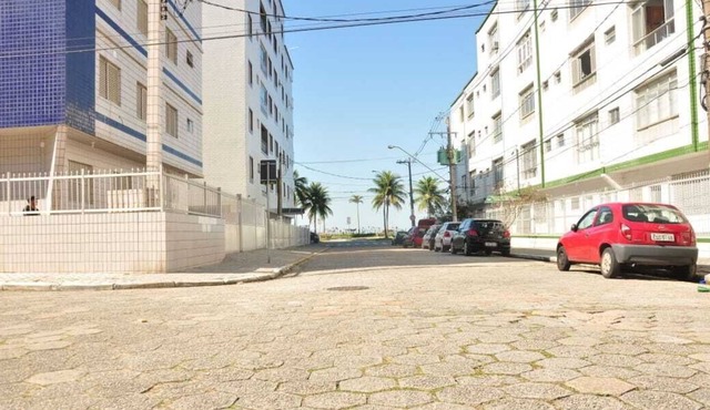 Apt a few steps from the beach - in Praia Grande