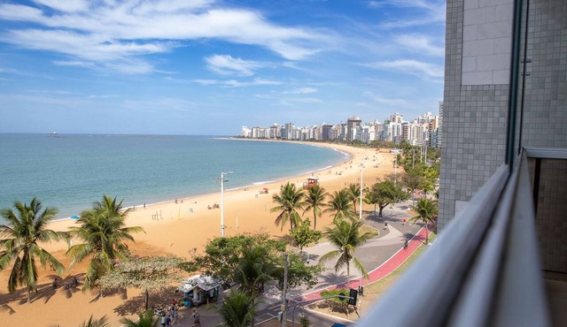 Apto Beira-Mar com Garagem na Praia da Costa in Vila Velha