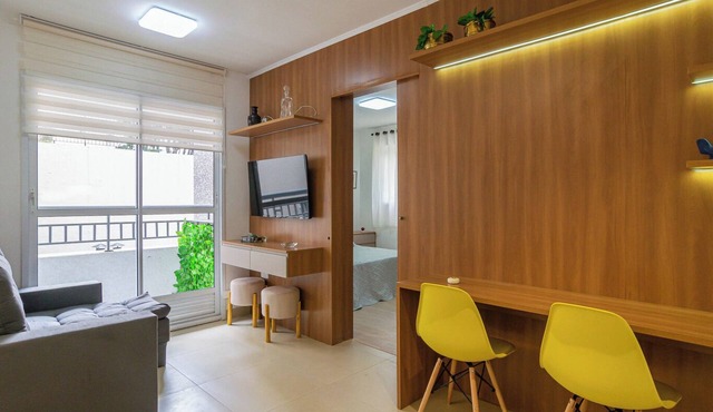 Apto com Garagem e Academia próximo ao Villa-Lobos in São Paulo