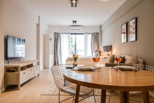 Balvanera Stylish Studio Near Palacio Barolo in Buenos Aires