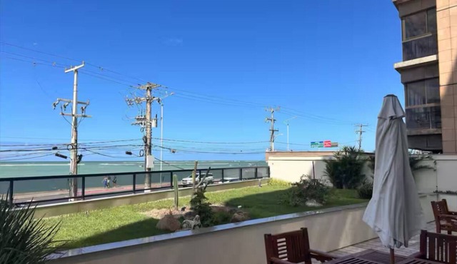 Beachfront apartment with 2 bedrooms, 2 bathrooms and a balcony in Jatiúca Maceió