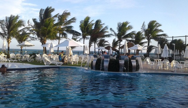 Beachfront property with a pool and plenty of leisure activities. in Guarajuba