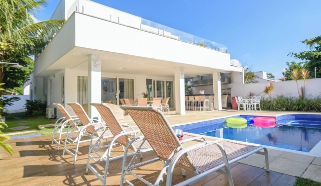 High standard house, with 5 suites, 50m from Barequeçaba beach in Praia de Barequecaba São Sebastião