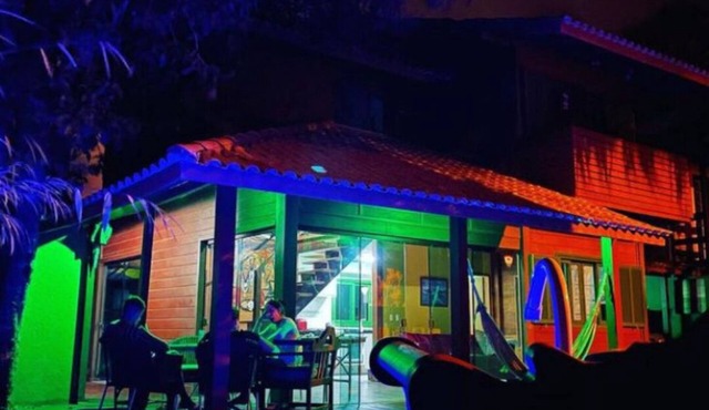 Casa com Piscina Trilha Praia do Moçambique in São João do Rio Vermelho Florianópolis