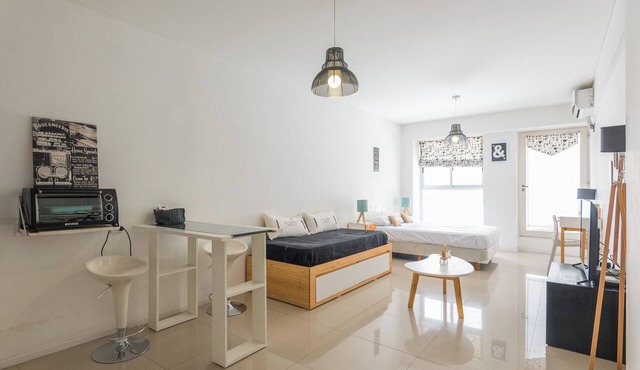 Bright Studio Apartment in Caballito in Buenos Aires