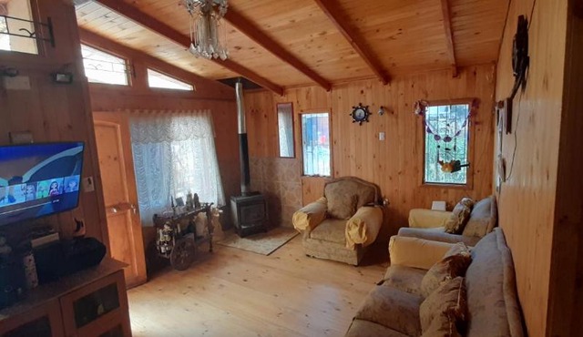 Cabaña con piscina, exclusivo para quien arrienda, fácil acceso en locomoción pública y propia,Laguna Verde, Valparaíso amplio terreno in Laguna Verde