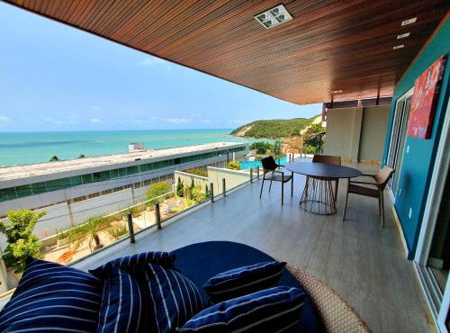 Casa Áurea! A 100 metros da areia de Ponta Negra, com vista deslumbrante do mar in Natal