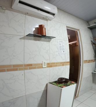 Casa da Isy Hospedagem Quarto Triplo em São Gonçalo do Amarante com Ar e Banheiro Privativo in Natal