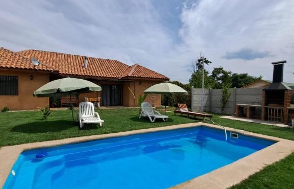 Casa de Campo con Tinaja de Agua Caliente, Escapada y Descanso Mostazal , Codegua