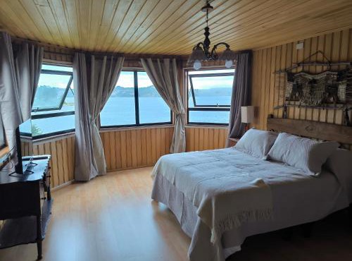 Casa de la bahia de Chiloé