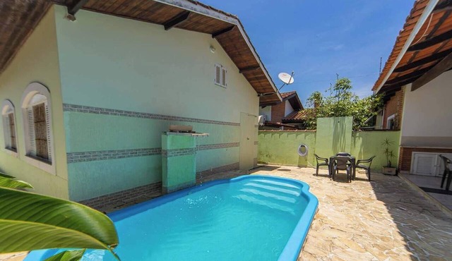 Casa em Itanhaém com Piscina a 90m da Praia in Itanhaém