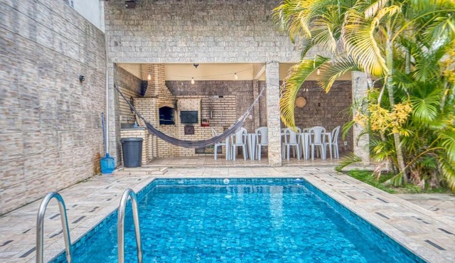 Casa Espacosa com Piscina e Churrasqueira - Perto da Praia do Forte in Cabo Frio