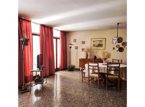 Casa familiar céntrica in San Martín