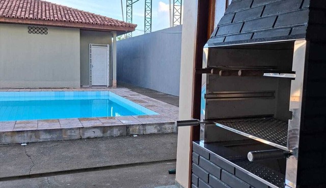 Casa Paraviana - Gourmet area with barbecue and swimming pool. 4 bedrooms, 4 bathrooms. in Boa Vista
