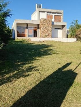 CASA QUINTA CON ESPECTACULAR VISTA Al RÍO in General Alvear