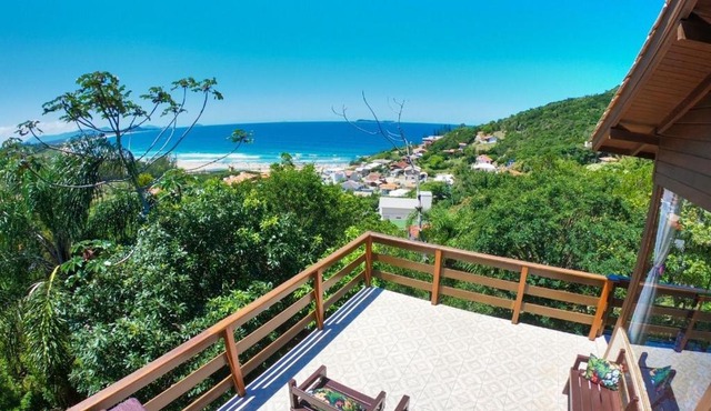 Casa Vista Privilegiada: Piscina e Conforto in Gamboa