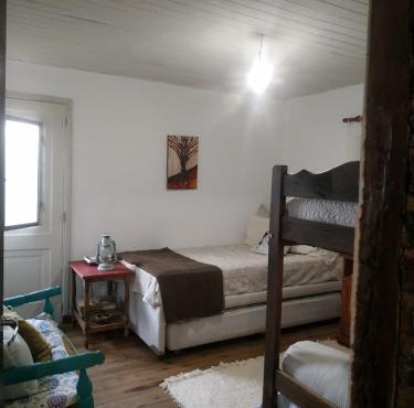 Casita Casa con parque, estacionamiento y pileta en Tigre