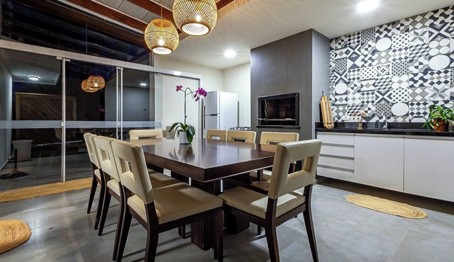 Charming 3-bedroom home near Curitiba’s top parks, with AC/heating & office in Curitiba