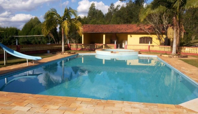 CINEMATOGRAPHIC SITE IN IBIÚNA - comfortably accommodates up to 60 people in Ibiúna