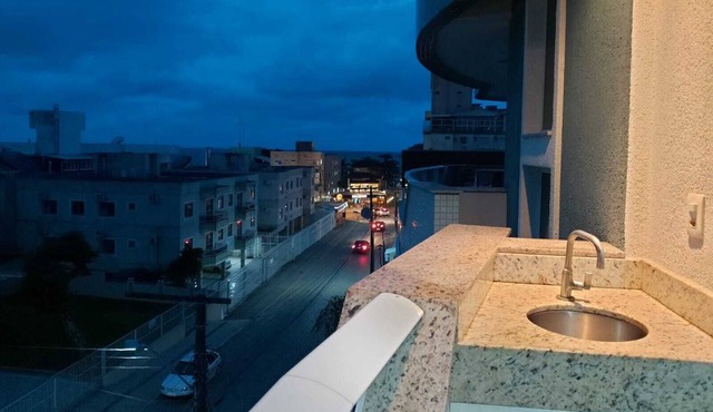 Coverage in Bombinhas 100m from the Sea! in Centro