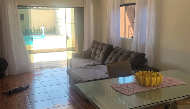 Cozy house on the coast, family atmosphere, pets allowed. in Caraguatatuba