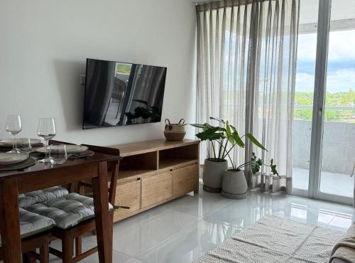 Departamento a estrenar tipo Resort en Complejo Altamira Surubi i 10 minutos del Aeropuerto Silvio Pettirosi in Estancia Sarubi