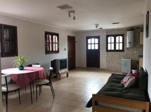 Departamento a metros del Hospital Privado y Clinica Vélez Sardfield