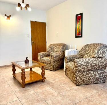 Departamento frente al Shopping ,B 8