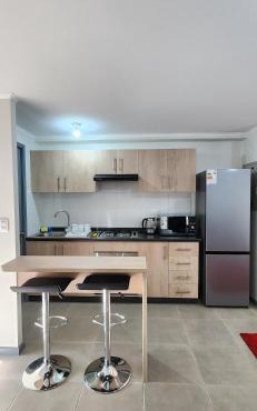 Dormitorio matrimonial con baño privado - altos de san miguel