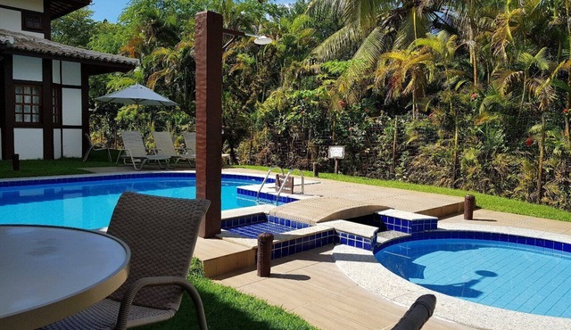 East facing, close to everything, 2 parking spaces, swimming pools, elevator, air conditioning, balcony in Mata de São João