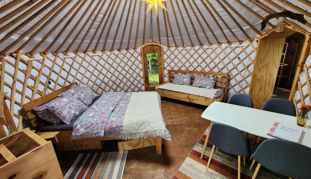 Eco-Yurt: AC, Forest Views, Free Parking