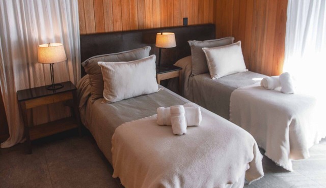 El Refugio Ski & Summer Lodge