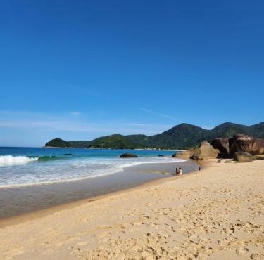 Entre o mar e a serra vista natural inesquecível in Paraty