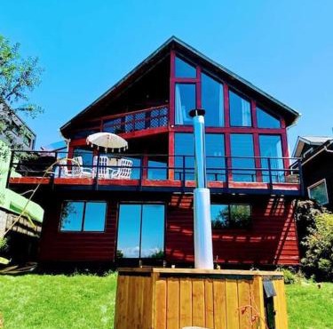 Espectacular Casa a la orilla del Lago