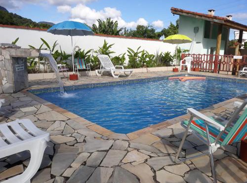Estúdio em maresias com ar condicionado e piscina in Maresias