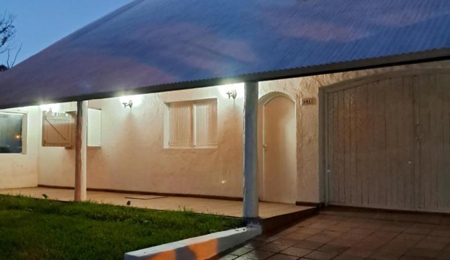 Estilo Campo Casa de 3 ambientes cochera interna in Mar del Plata