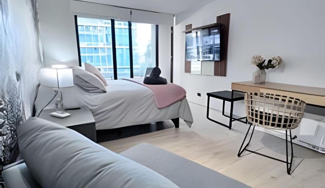 Estudio con Estilo junto a Clínica Las Condes in Santiago