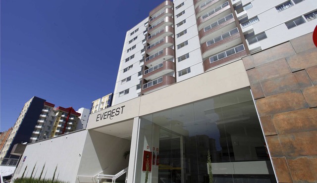 Excellent, stay with refinement and comfort! In the city center. in Caldas Novas