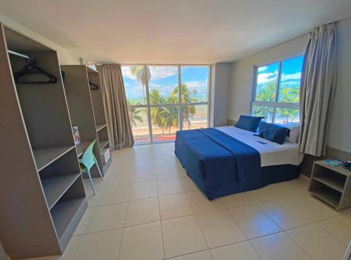 Flat Beira Mar do Cabo Branco Quarto com linda vista para o mar in João Pessoa