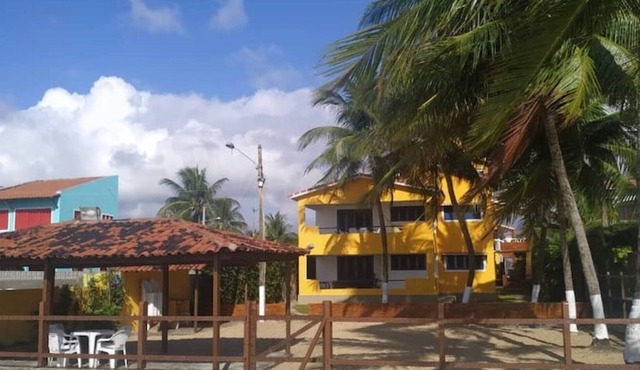 Flat in a seaside condominium in Tamandaré with 2 kayaks available for use in Tamandaré