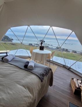 Glamping in the middle of nature and ocean view
