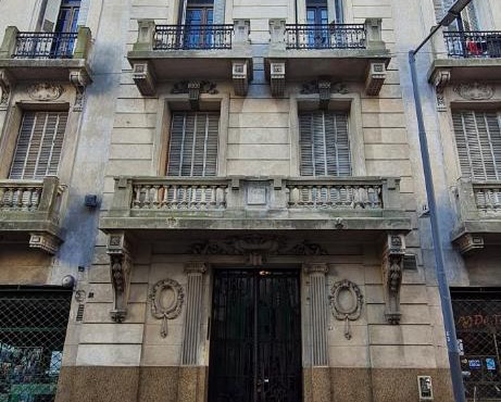 Great apartment in San Telmo - Warm and spacious. in Buenos Aires