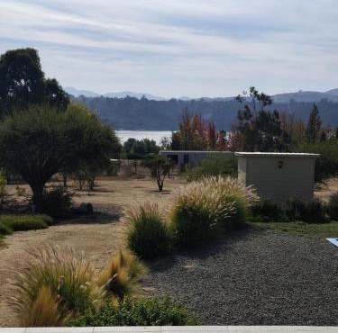 Hermosa casa en lago rapel