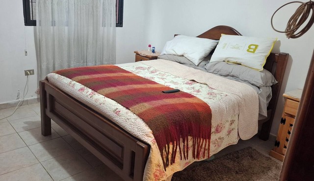 Hostal y residencial danerik te da ña bienvenida 961245073 in Los angeles