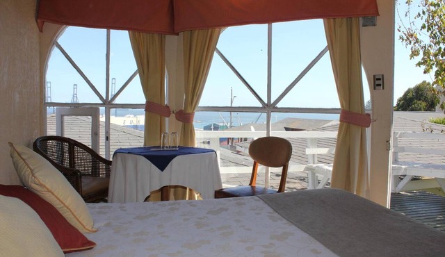 Hotel Puerto Mayor
