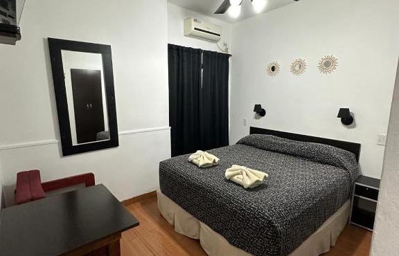 Hotel Quito in Buenos Aires