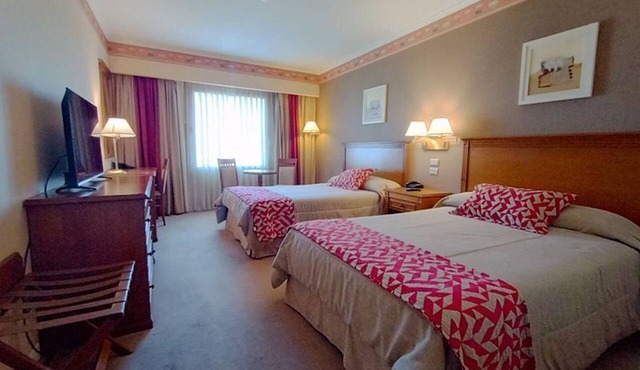 Howard Johnson by Wyndham Villa Maria Casino in Villa Maria