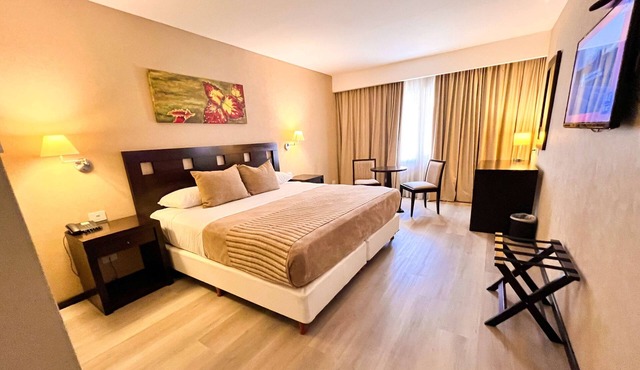 Howard Johnson by Wyndham Funes in Funes
